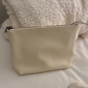 Minimal Cream Zip Cosmetic Pouch - Unbranded